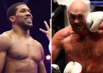 A split image Anthony Joshua and Tyson Fury , two heavyweight greats.